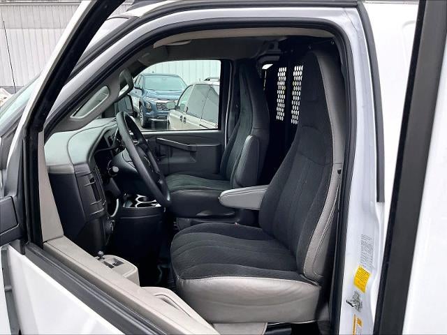 2024 GMC Savana Cargo Van RWD 2500 135"