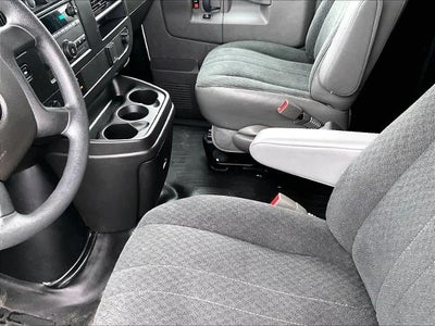 2024 GMC Savana Cargo Van RWD 2500 135"