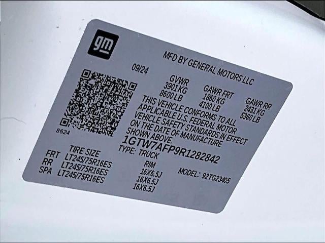 2024 GMC Savana Cargo Van RWD 2500 135"