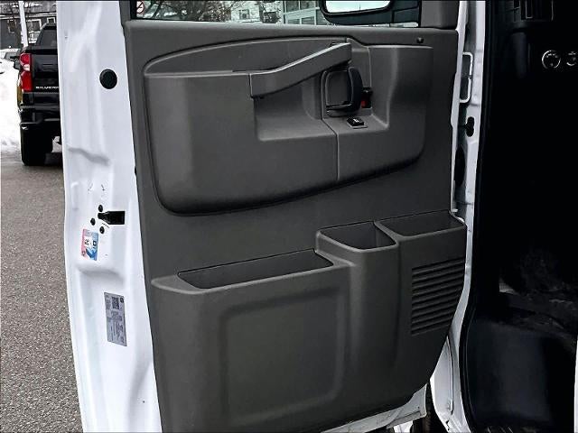 2024 GMC Savana Cargo Van RWD 2500 135"