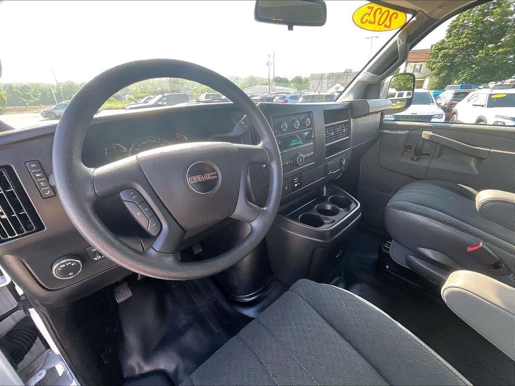 2025 GMC Savana 2500 Work Van
