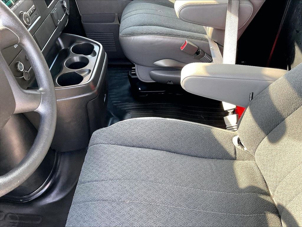 2025 GMC Savana 2500 Work Van
