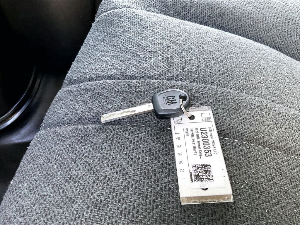 2025 GMC Savana 2500 Work Van