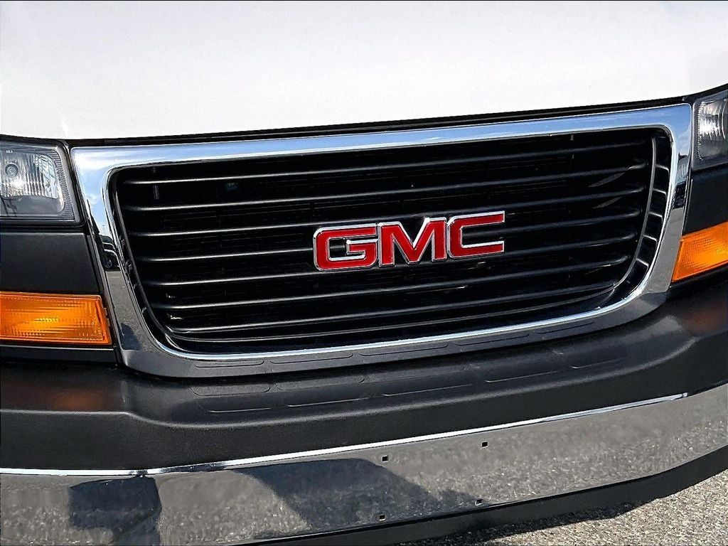 2025 GMC Savana 2500 Work Van