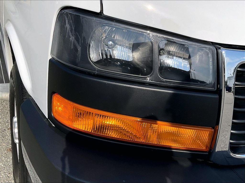 2025 GMC Savana 2500 Work Van