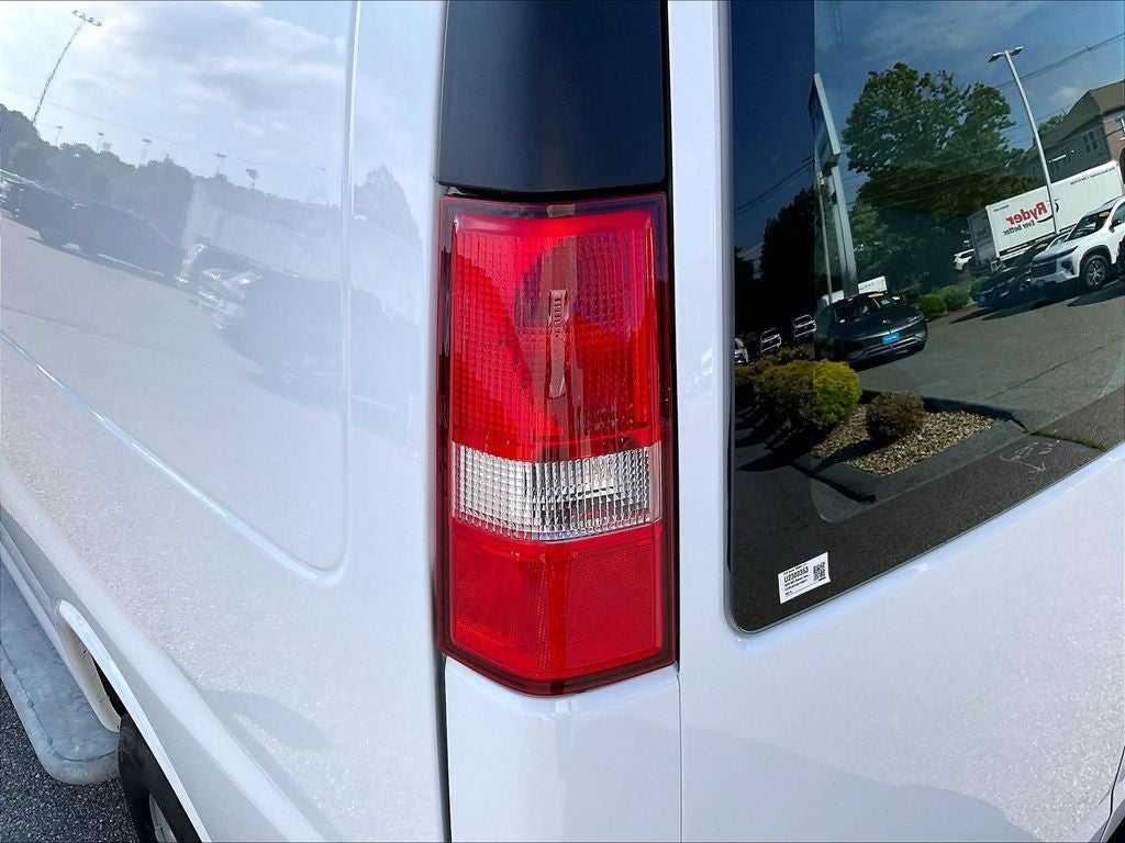 2025 GMC Savana 2500 Work Van