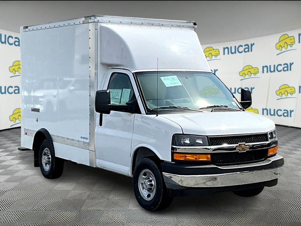 2025 Chevrolet Express 3500 Work Van Cutaway