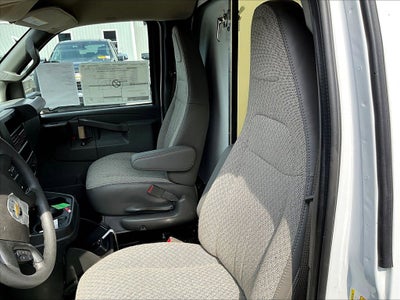 2025 Chevrolet Express 3500 Work Van Cutaway