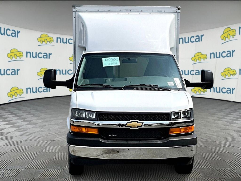 2025 Chevrolet Express 3500 Work Van Cutaway