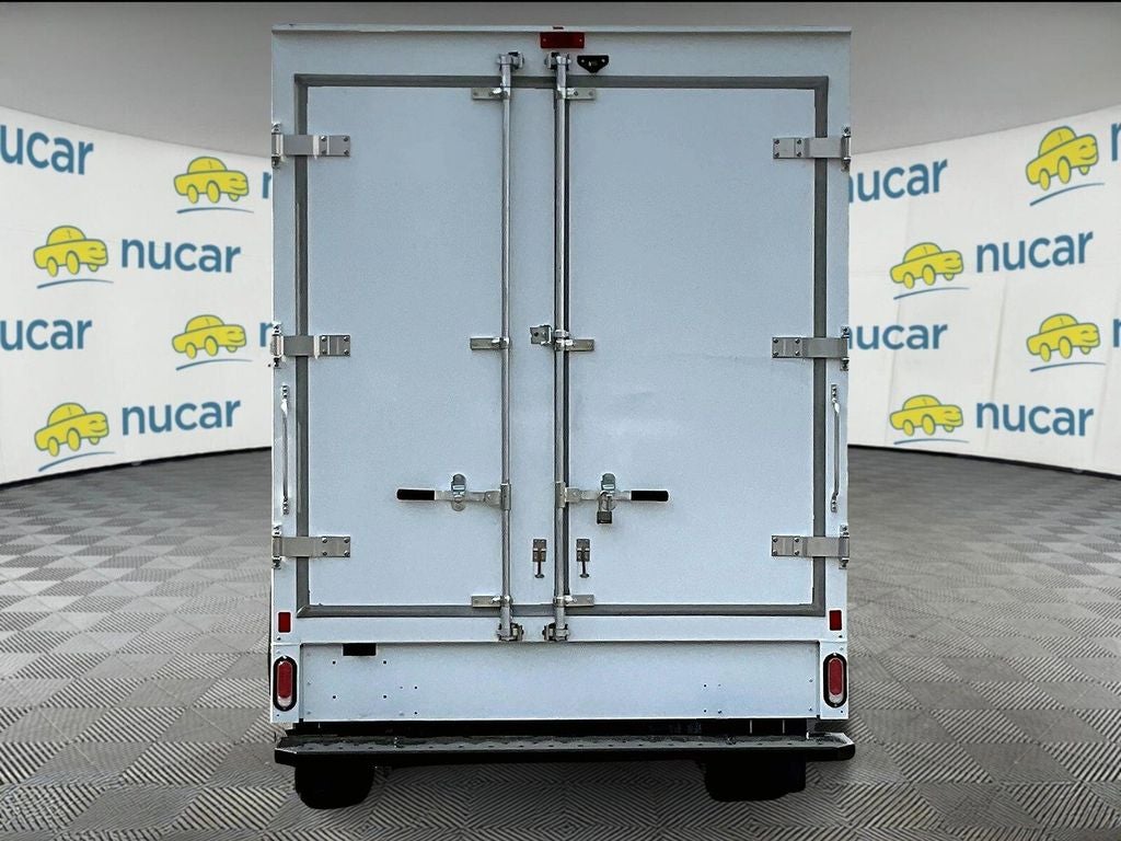 2025 Chevrolet Express 3500 Work Van Cutaway