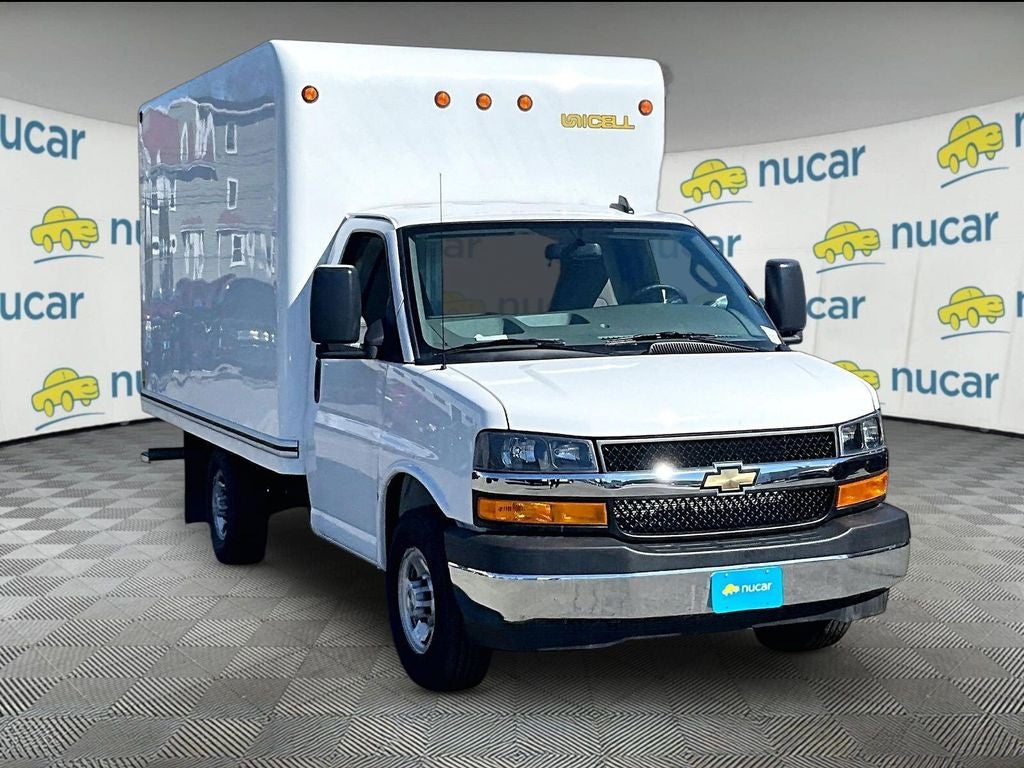 2025 Chevrolet Express 3500 Work Van Cutaway