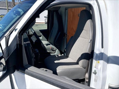 2025 Chevrolet Express 3500 Work Van Cutaway
