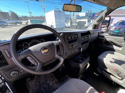 2025 Chevrolet Express 3500 Work Van Cutaway
