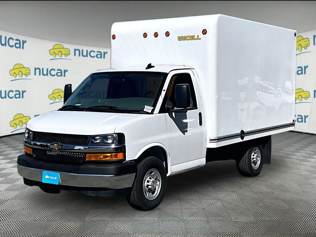 2025 Chevrolet Express 3500 Work Van Cutaway