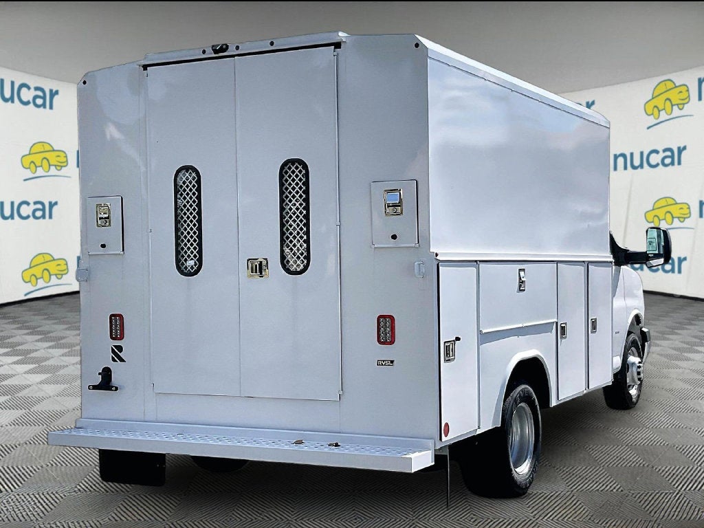 2025 Chevrolet Express 3500 Work Van Cutaway