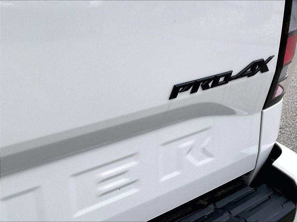 2024 Nissan Frontier PRO-4X