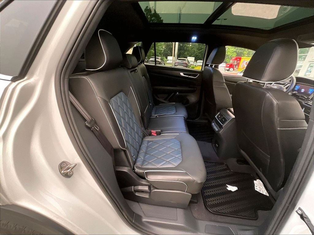 2024 Volkswagen Atlas Cross Sport 2.0T SEL Premium R-Line