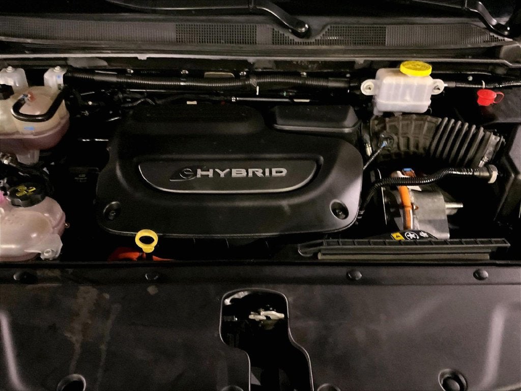 2023 Chrysler Pacifica Hybrid Touring L