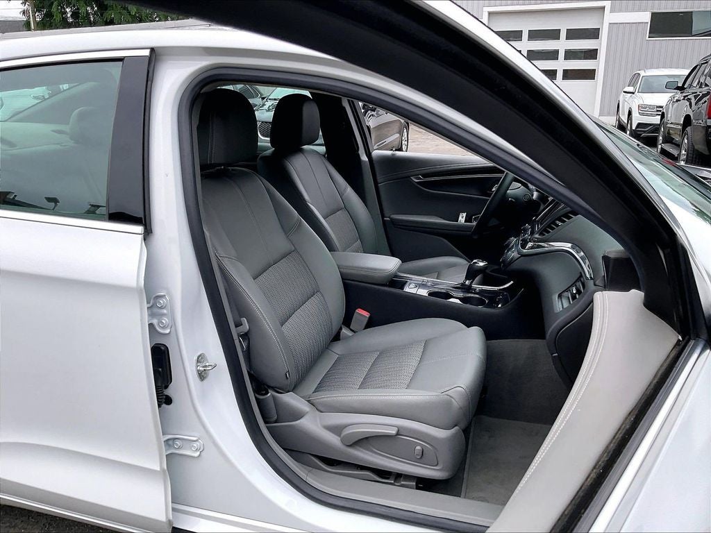 2019 Chevrolet Impala LS 1FL
