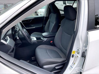 2022 Toyota RAV4 Hybrid LE