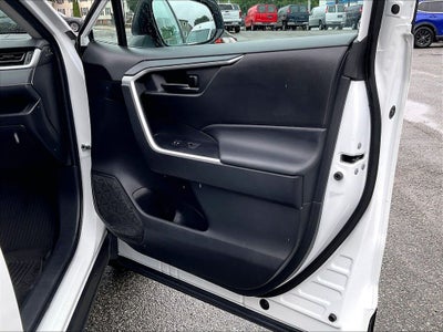 2022 Toyota RAV4 Hybrid LE