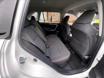2022 Toyota RAV4 Hybrid LE