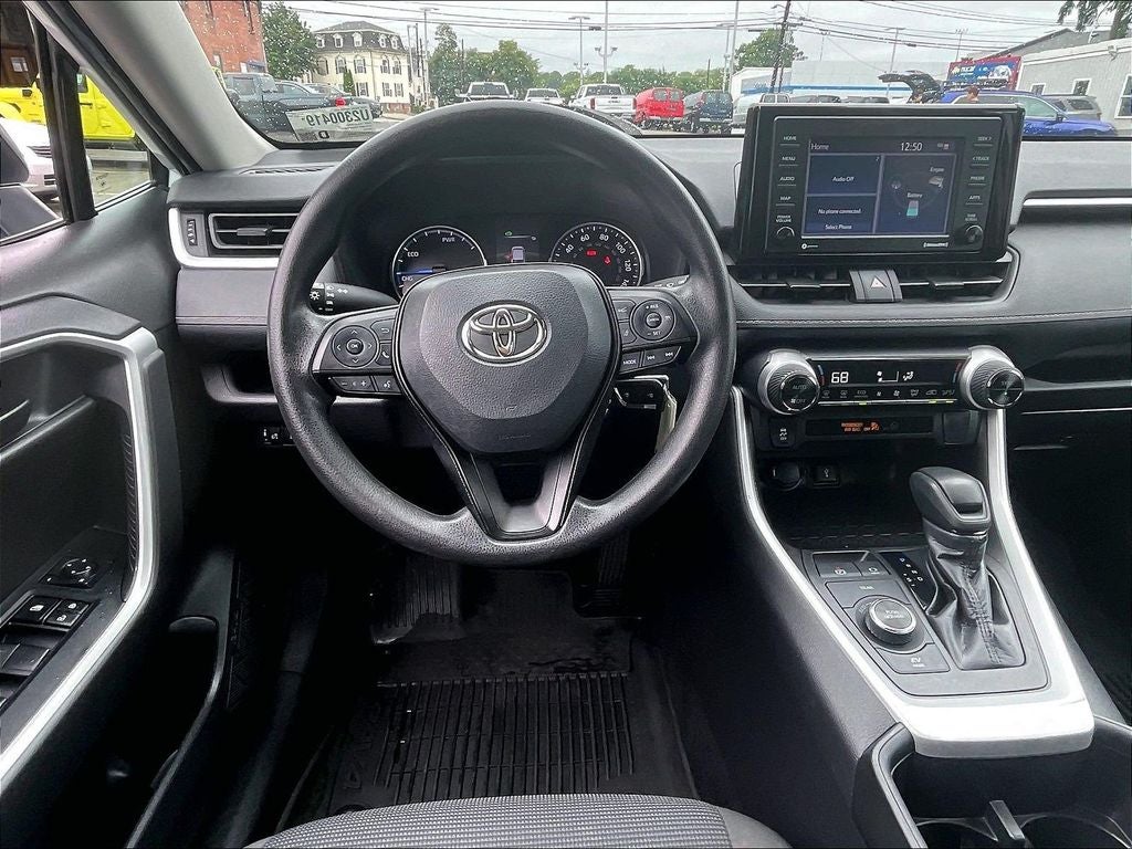2022 Toyota RAV4 Hybrid LE