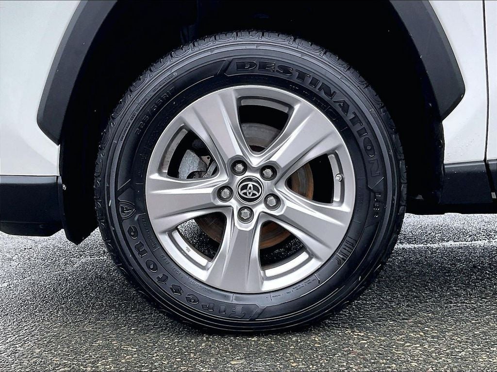 2022 Toyota RAV4 Hybrid LE