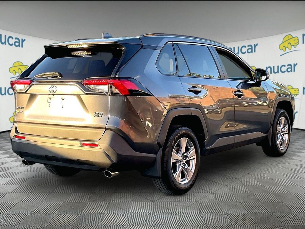 2022 Toyota RAV4 XLE