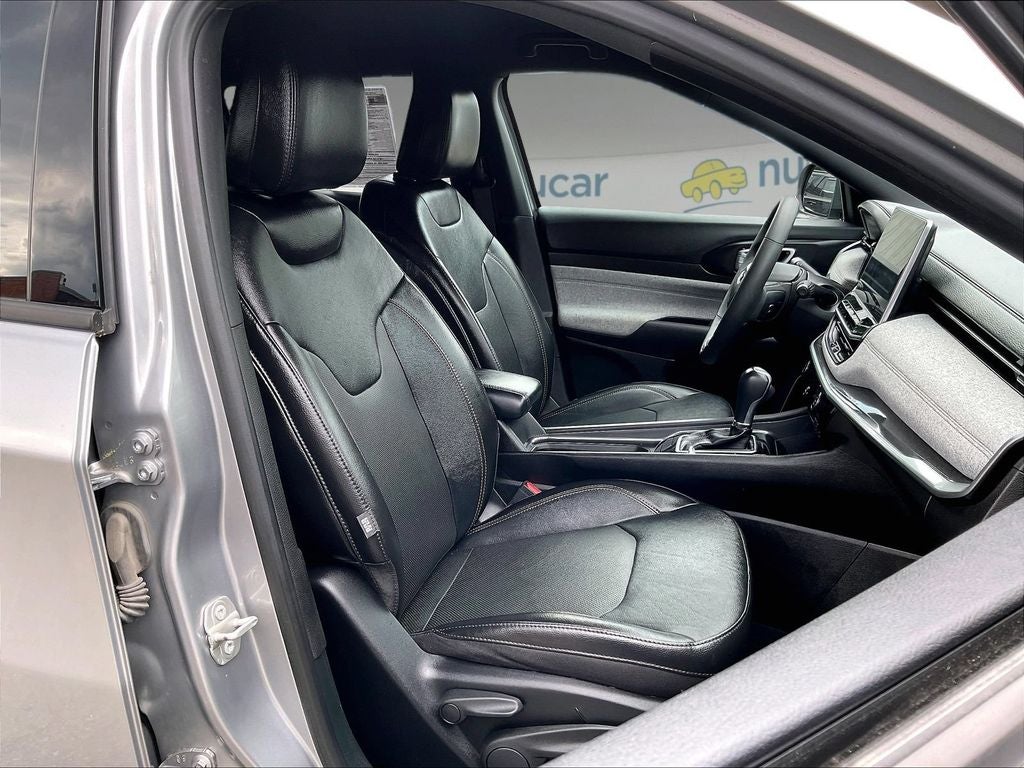 2023 Jeep Compass Latitude Lux