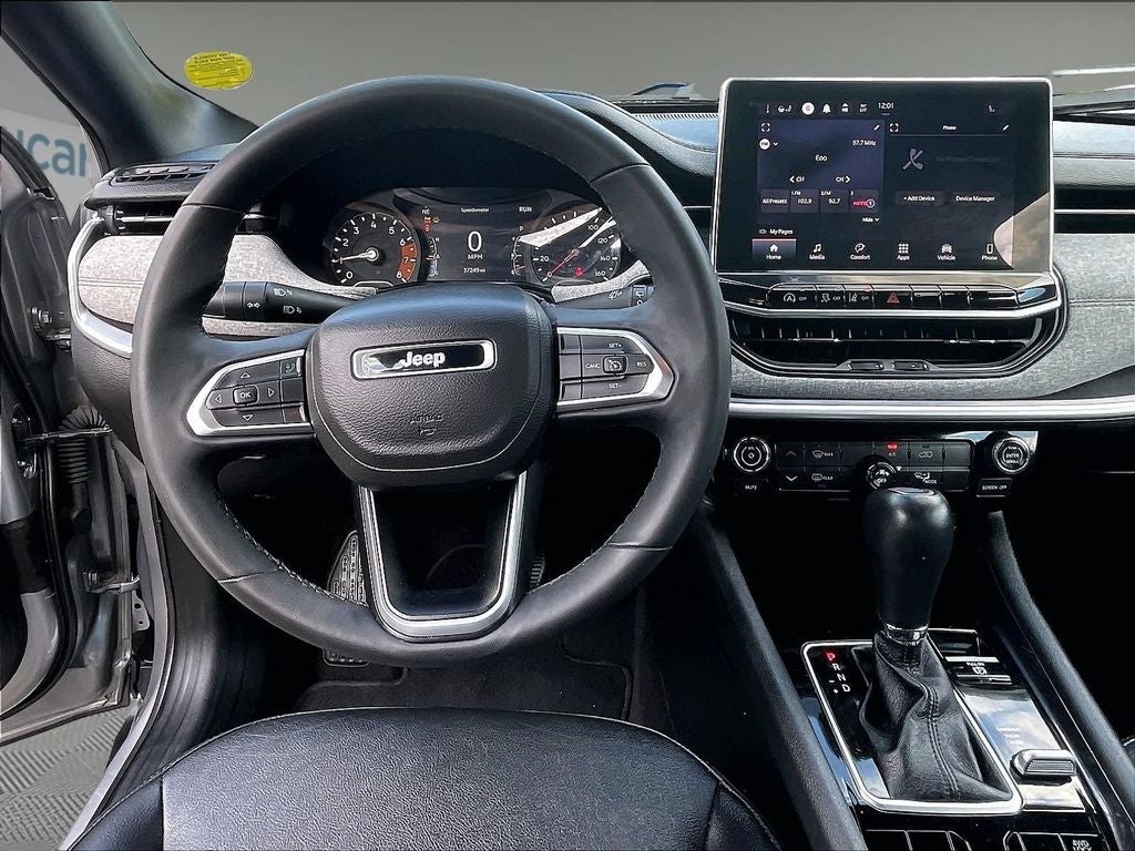 2023 Jeep Compass Latitude Lux