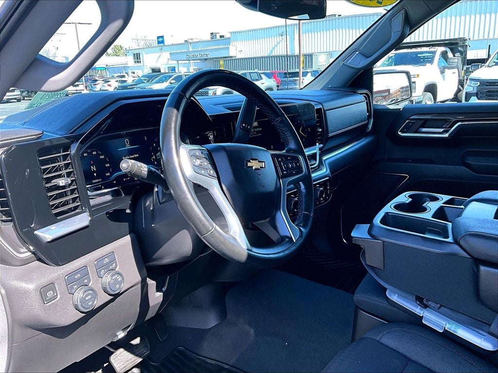 2023 Chevrolet Silverado 1500 LT