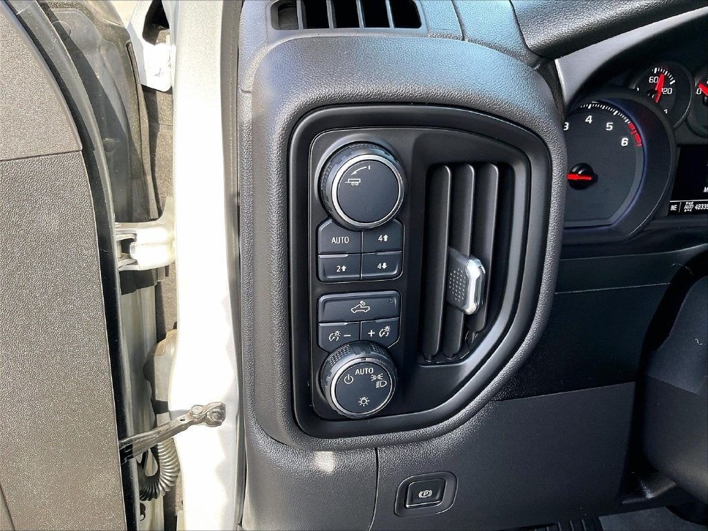 2020 Chevrolet Silverado 1500 Custom Trail Boss