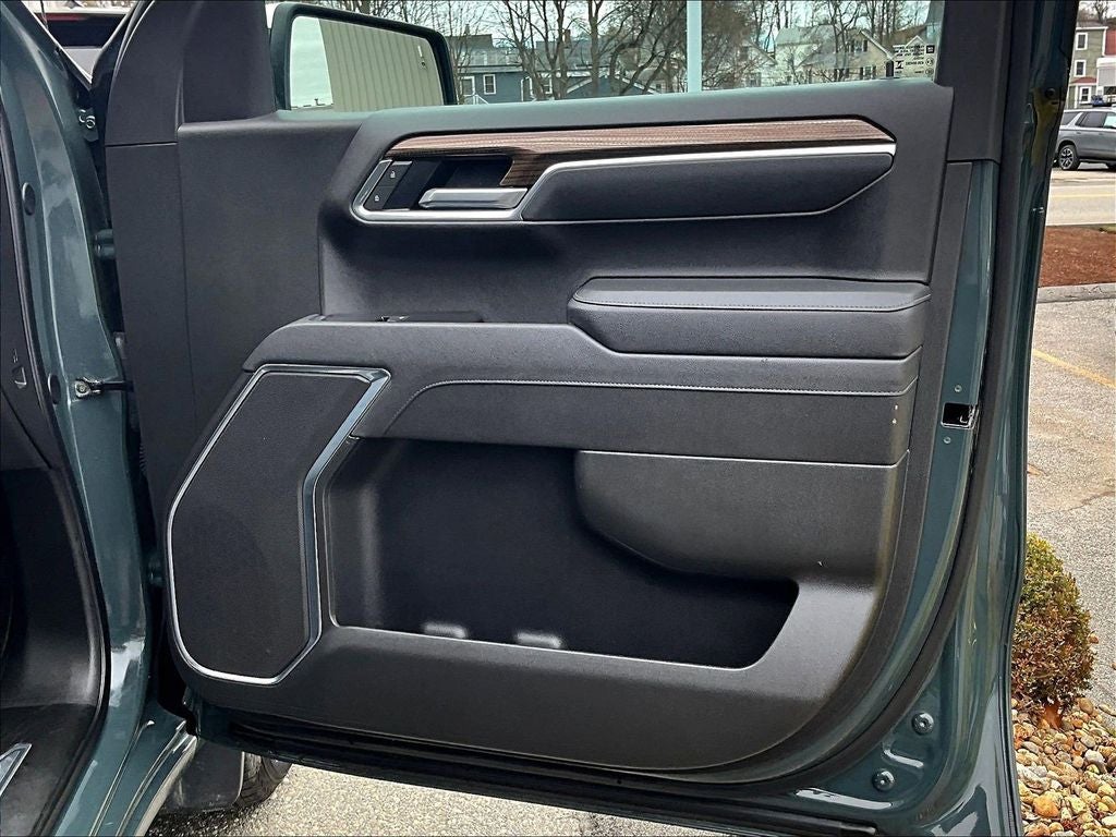2025 Chevrolet Silverado 1500 LT LT1