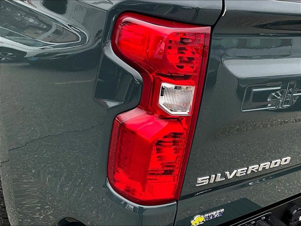 2025 Chevrolet Silverado 1500 LT LT1