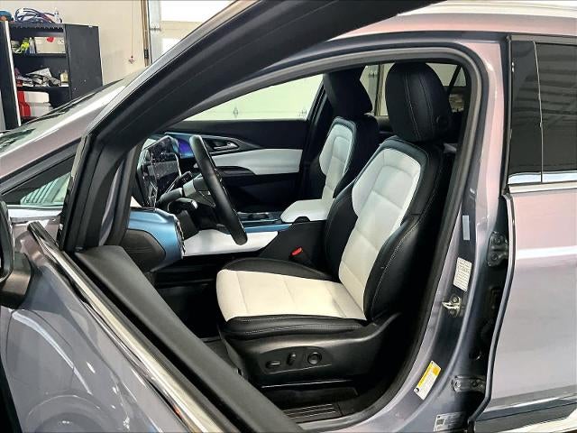 2025 Chevrolet Equinox EV LT2 w/PDE