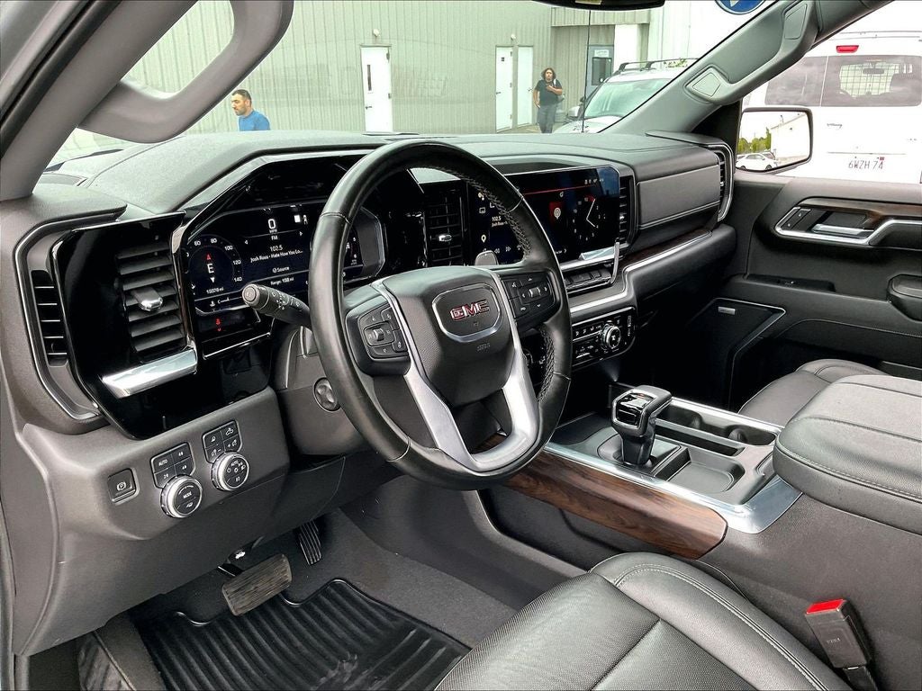 2023 GMC Sierra 1500 SLT