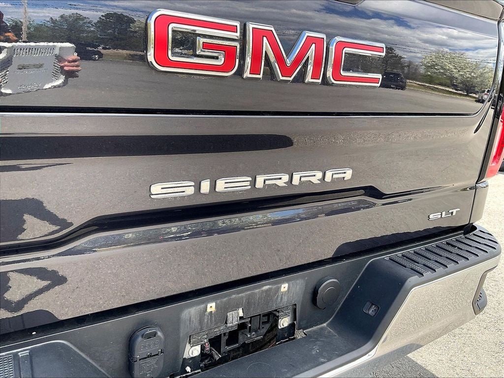 2025 GMC Sierra 1500 SLT