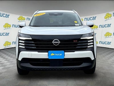 2025 Nissan Kicks SR