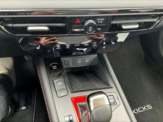 2025 Nissan Kicks SR