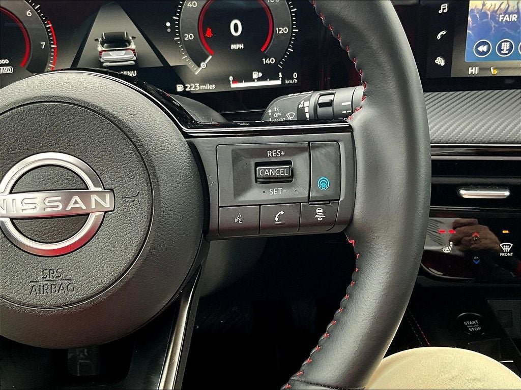 2025 Nissan Kicks SR