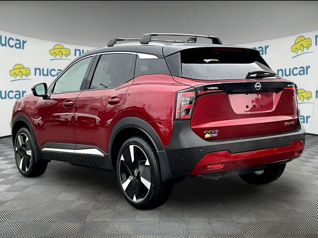 2025 Nissan Kicks SR