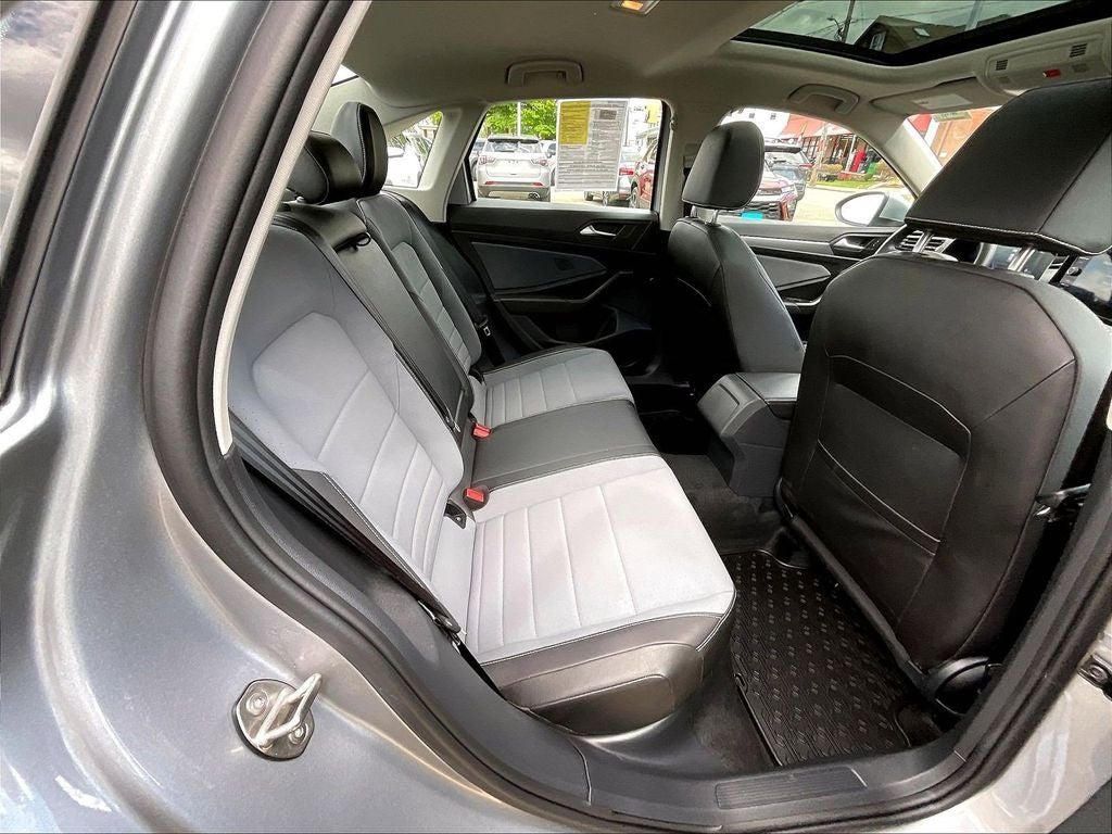 2025 Volkswagen Jetta SE