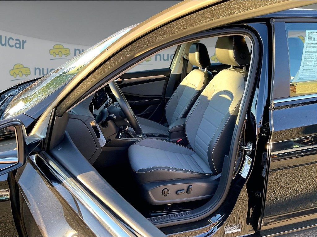 2025 Volkswagen Jetta 1.5T SE
