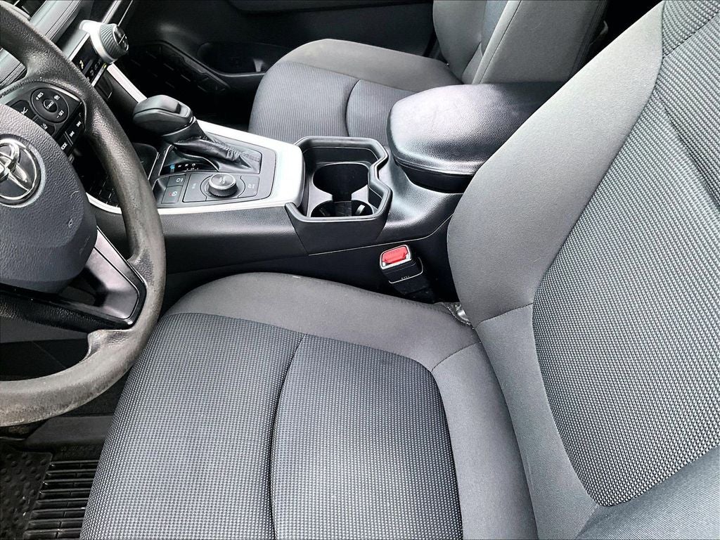 2021 Toyota RAV4 Hybrid LE