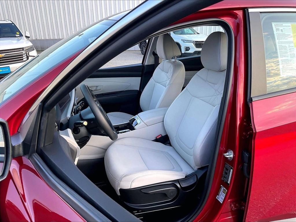 2025 Hyundai Tucson SE