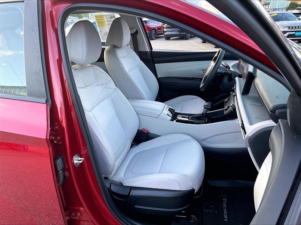 2025 Hyundai Tucson SE