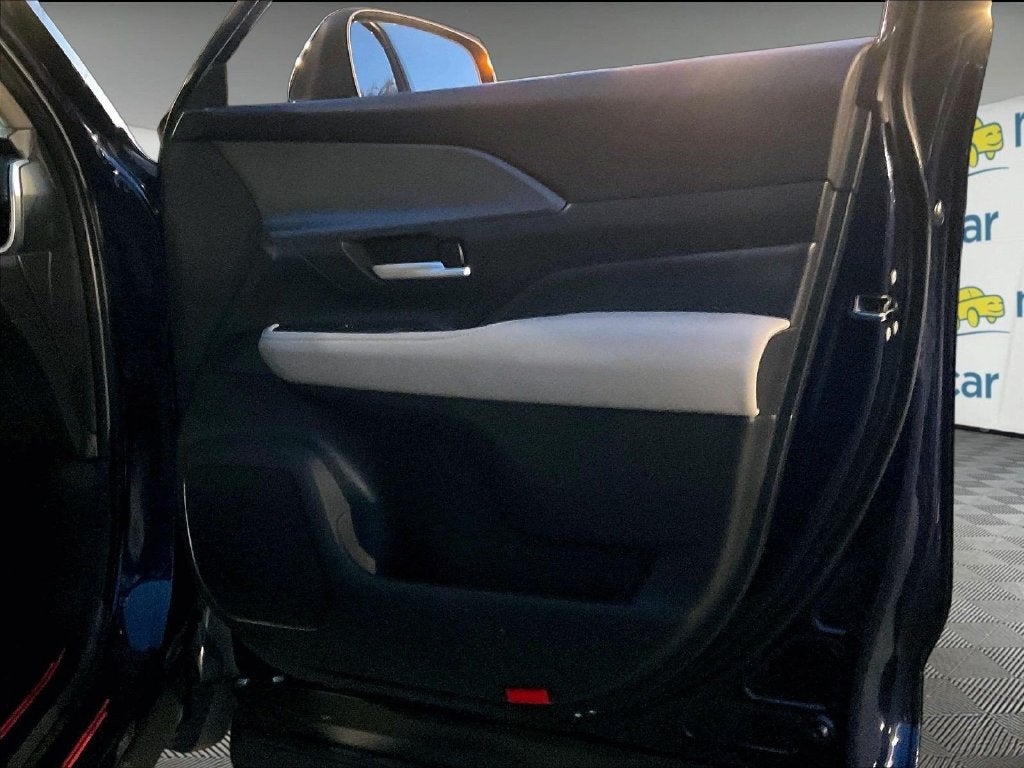 2025 Toyota Grand Highlander Hybrid XLE