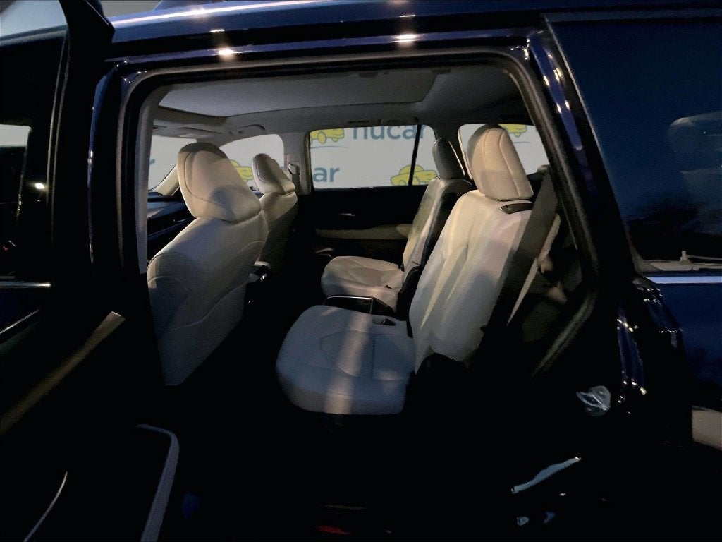 2025 Toyota Grand Highlander Hybrid XLE