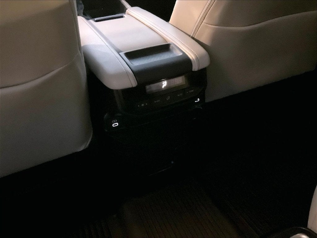 2025 Toyota Grand Highlander Hybrid XLE